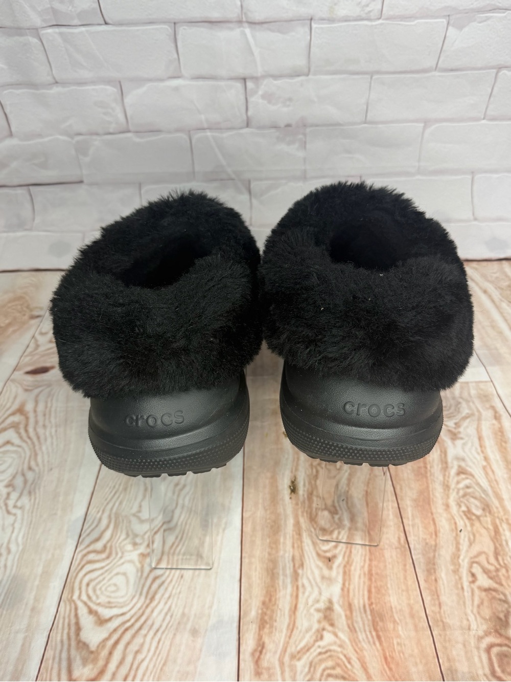 Crocs Black Faux Fur Slide Clogs Women’s Size 9 / Men’s Size 7 - Picture 8 of 8